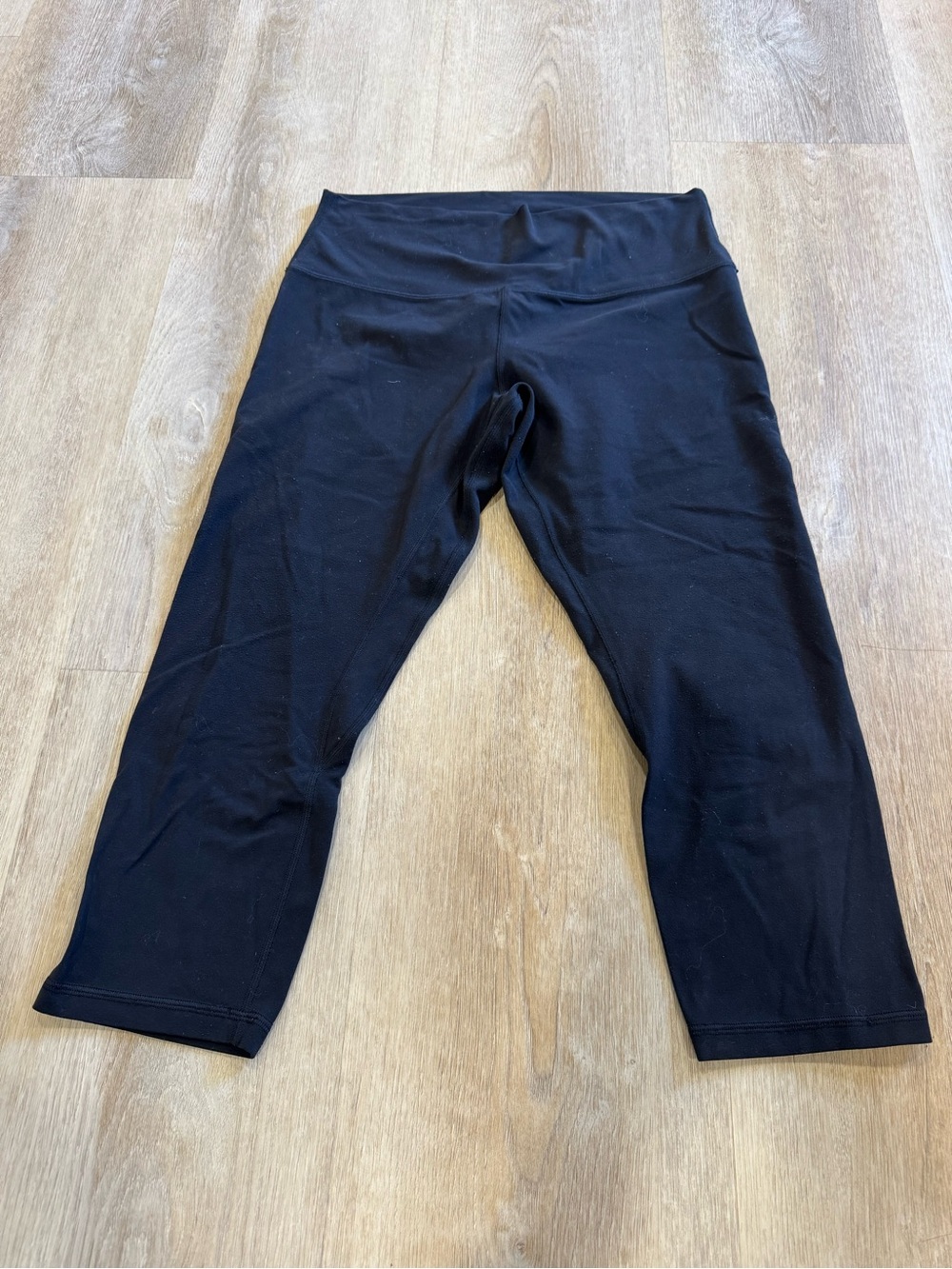 lululemon athletica Black Capri Leggings